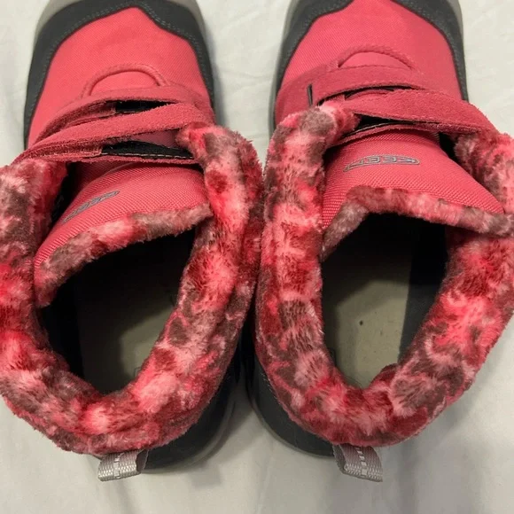 Keen Girls Knotch Chukka Boots hook/loop closure Size 7 pink - Picture 8 of 12